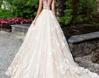 Custom Made Zboda 2017 Bridal Wedding Dress Luxurious Princess Evening Dress Embroided Beaded Ball Gown Long Train Satin Wedding Dress