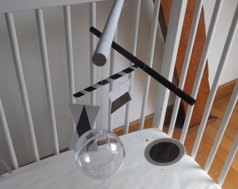 Mobile Munari, first mobile Montessori for infants to ride yourself