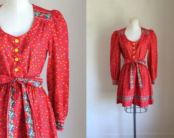 vintage 1960s dress - SUZ red calico mini dress / XS