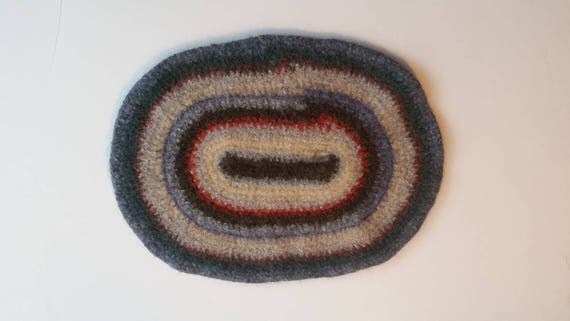 50 % -" MAYSALE" code,Exquisite Artisan Made Felted Placemat, Mid-Century colors