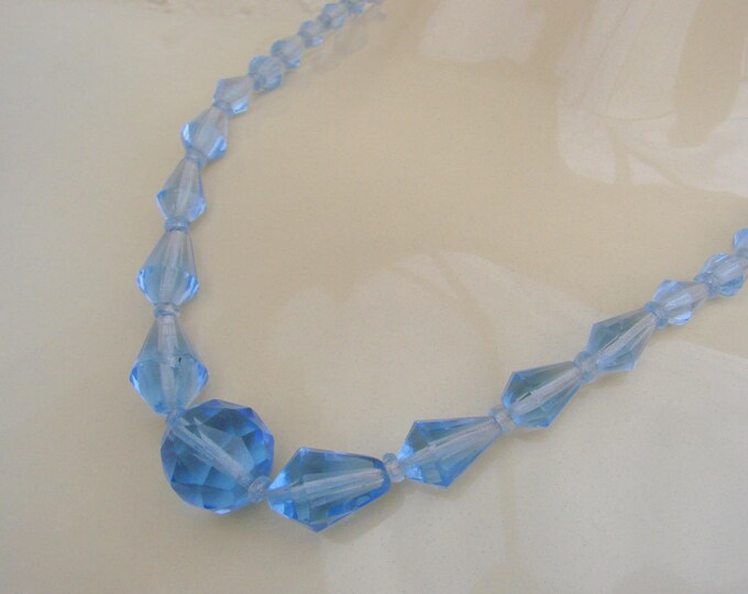 Blue Crystal Glass Bead Necklace / Mid Century / Graduated Beads / Bridal / Wedding / Vintage Jewelry / Jewellery