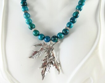 Falling leaves necklace