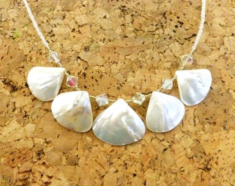 Mother of Pearl Necklace/%50 off