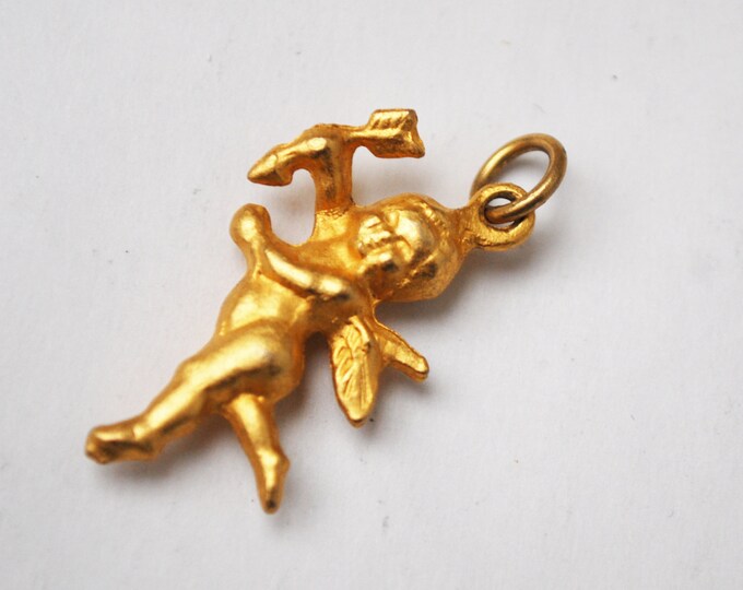 Cherub Charm - Gold Plated - cupid with arrow - pendant