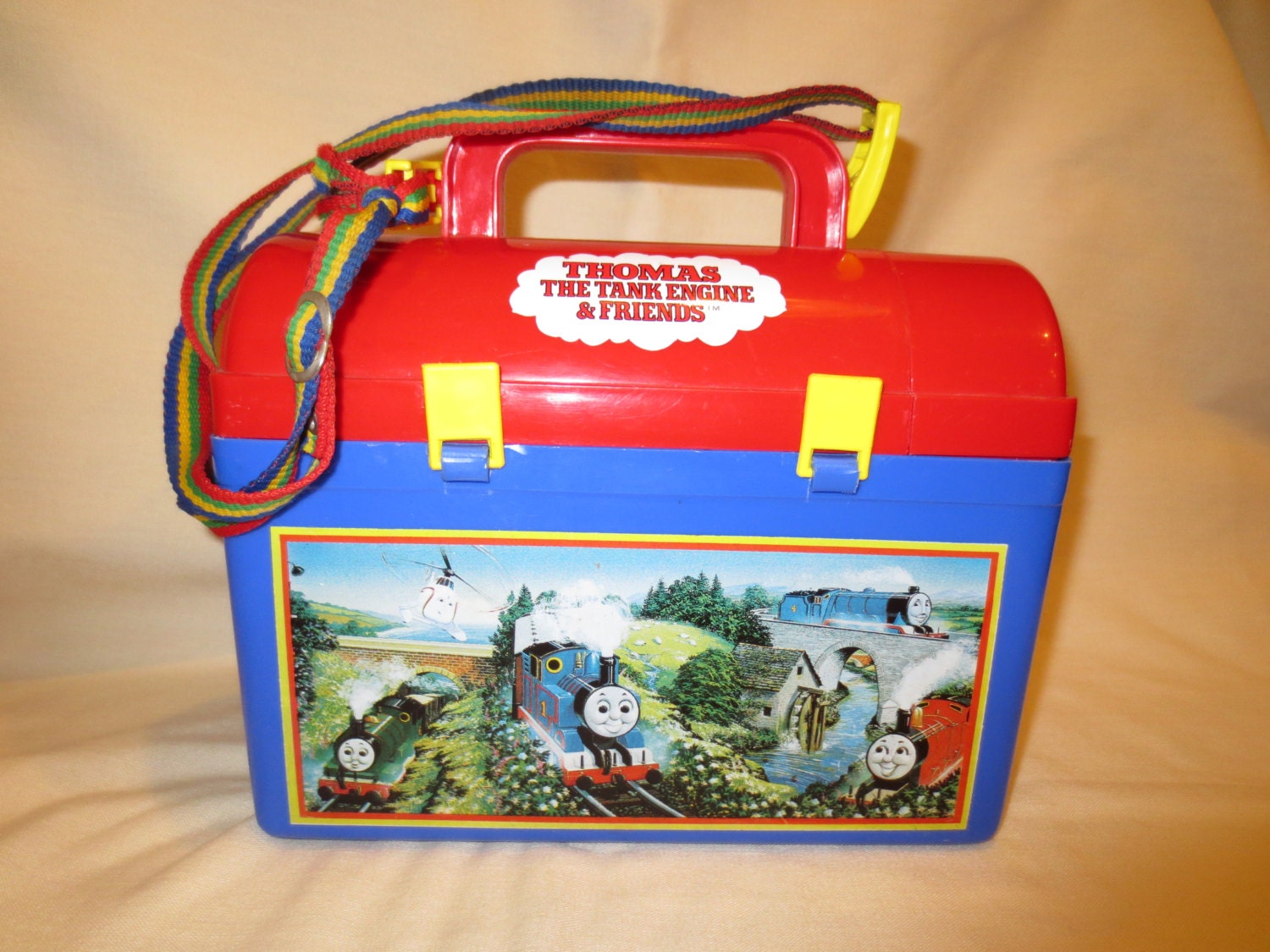 thomas the tank engine lunch box