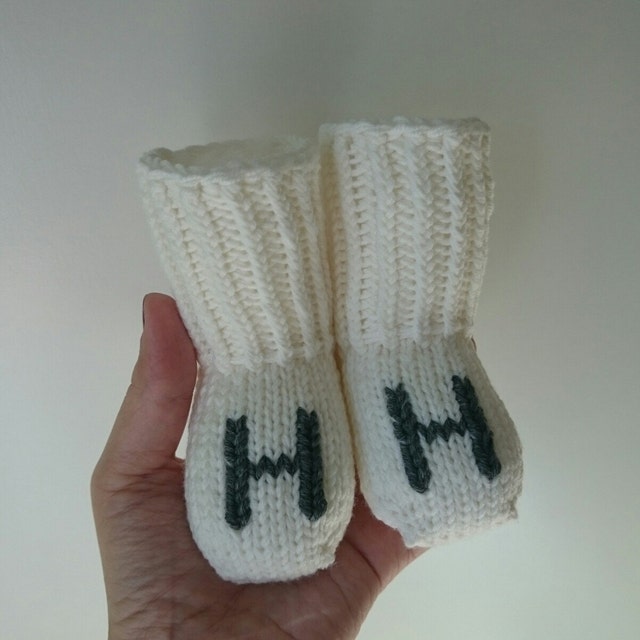 Baby socks mittens hats crochet blankets by TinyOrchids on Etsy