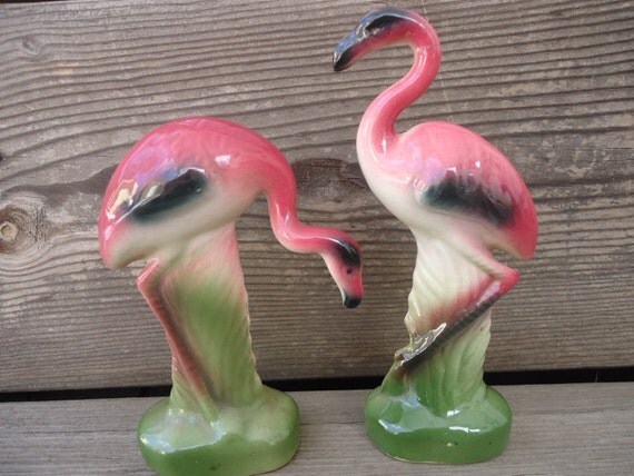 glass pink flamingo figurines