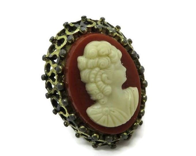 Large Cameo Adjustable Ring Vintage Estate Cream Cameo Ornate Goldtone Costume Jewelry Ring Size 7