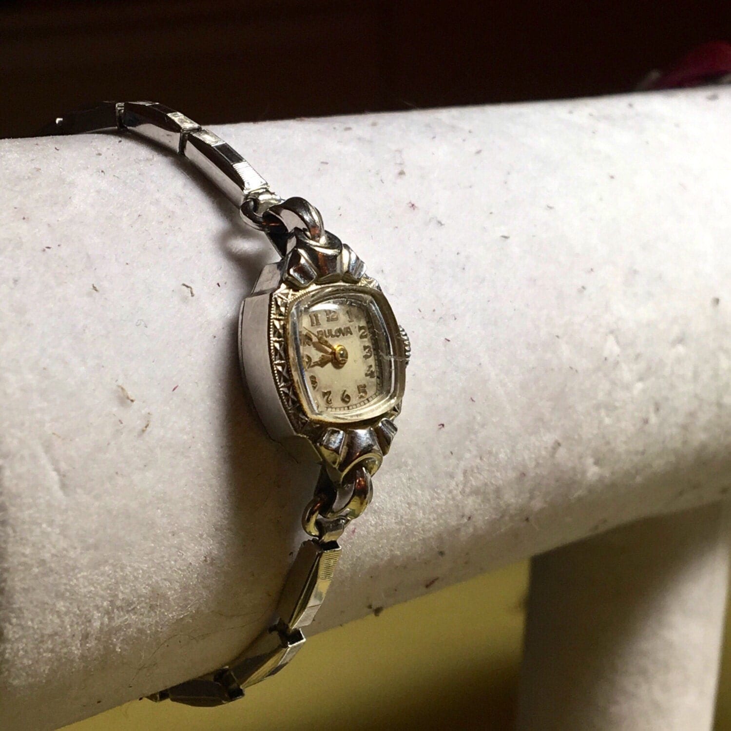 Vintage / Antique 1940s Bulova women's watch runs