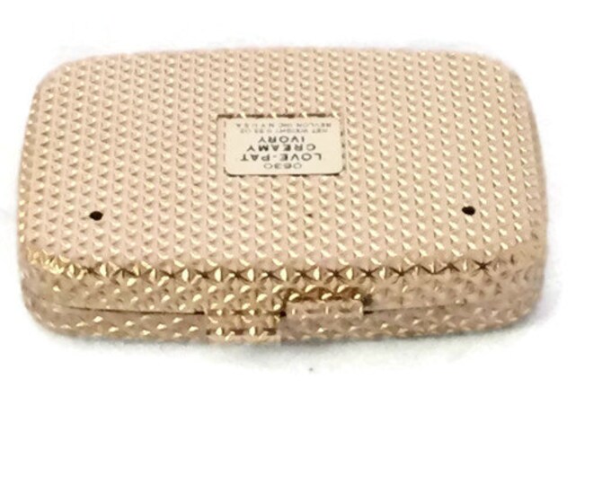 Vintage Revlon Gold Tone Compact Vtg Revlon Love Pat Mirror Facial Powder Refillable Compact Creamy Ivory Delicate Ivory Facial Powder 0630