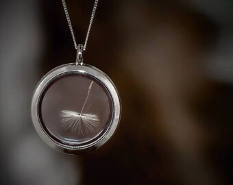 Real dandelion necklace, dandelion wish necklace, flower necklace, dandelion locket, real flower necklace, good luck charm, dandelion seeds