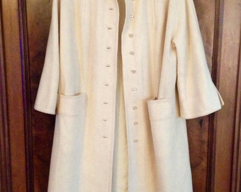 SALE!!! mid-century vintage cream wool coat, holiday gift, pristine condition wool coat, gift for her, 50s, 60s coat, jackie kennedy
