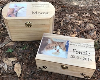 Custom pet urn, personalized pet urn, pet urn, dog urn, cat urn, pet ashes, pet memorial, animal urn, wooden pet urn, custom wooden urn