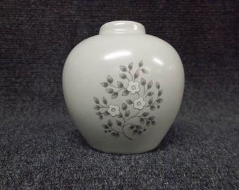 Pfaltzgraff Heirloom Pattern Potpourri Ginger Jar
