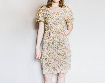 Vintage Summer Dress, Yellow Flower Dress, Floral Dress, Midi Dress, Low Back Dress, Open Back Dress, Casual Dress, Day Dress, Sundress