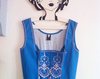 70s blue trachten dirndl oktoberfest dress, floral embroideries / small