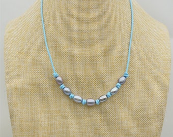 Blue Leather Pearl Choker Necklace,Gray Freshwater pearl, Black Leather Pearl necklace,LIGHT BROWN,Le4-041
