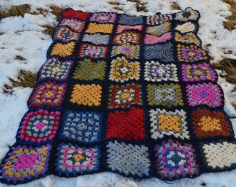 Crochet blanket,Granny Square crocheted blanket,handmade blanket ,100% pure Icelandic wool,handknit baby blanket, camping, throw blankets