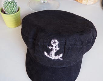 Black newsboy cap & sailor pattern