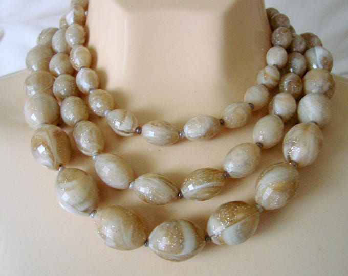 Mid Century Vintage Beige & Brown Variegated Bead Bib Necklace / 1960s / Graduated Beads / Jewelry / Jewellery
