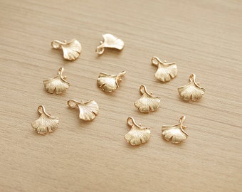 1 pcs of Gold Plated Ginkgo Leaf Brass Jewelry Pendants