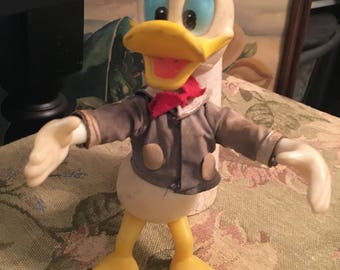 1930's Donald Duck Squeeze toy, Walt Disney's Donald Duck, Disney Memorabilia, Sailor Shirt and cap, Yellow Beak, Cartoon Character