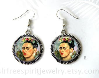 Frida Kahlo Earrings, Frida Kahlo Self Portrait Pendant, Frida Earring and Necklace Set, Frida Kahlo Gift, Mexican Artist, Women Artist