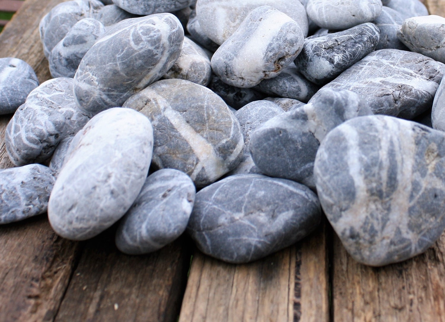 Sea Tumbled Stones / Rocks Grey Shot with White Quartz 2kg