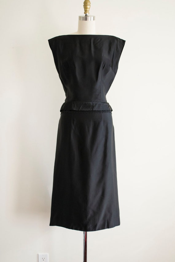 1940s black backless evening gown . vintage 40s black satin