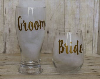 Bride and Groom Glasses-Wedding Glasses-Bride and Groom-Toasting Glasses-Bride Stemless Wine Glass-Groom Pilsner Glass-Wedding Gift