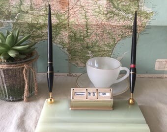 Perpetual calendar - vintage perpetual desk calendar and pen stand - vintage onyx desk accessory
