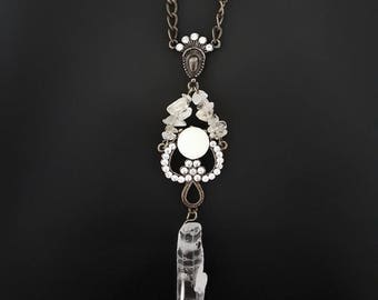 Rough Cut Quartz Crystal Necklace / Natural Gravel Raw Crystal Pendant / Bronze Crystal Necklace with Rhinestones Crystal Color
