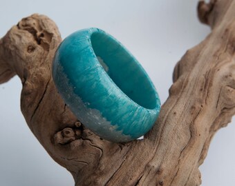 Handmade resin bangle bracelet BW-111