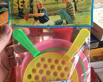 Vintage 1970's Giant Bubble Set