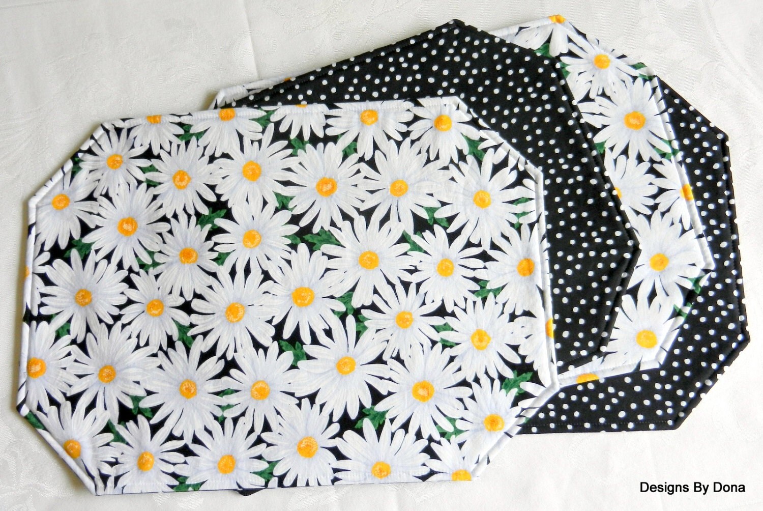 One or More Quilted Placemats Reversible White Daisies