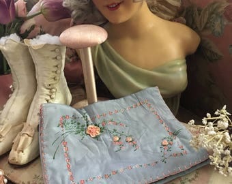 Vintage Shabby Chic Blue Satin & Ribbon Work Ribbonwork Hand Painted Hanky Delicates Linen Holder E34