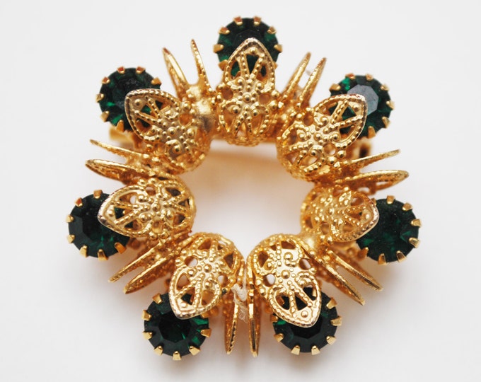 Green Rhinestone Brooch - Gold filigree - Round Wreath - Floral flower -pin