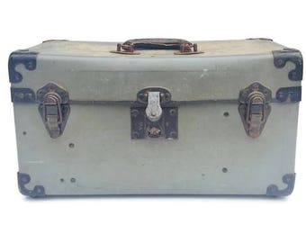 Vintage Train Case Luggage Carry on Industrial Vulcanized Fibre Photography Case Storage Travel Case Retro Worn In Suitcase Travel Case Grey