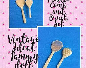Vintage doll brush and comb set