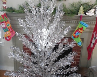Sparkly Retro 5 Foot Aluminum Christmas Tree Tinsel...Stainless...Life-Time