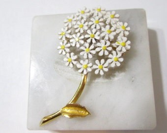 White and Yellow Enamel Daisy Flower Pin Vintage 1960s Vintage Great Gift