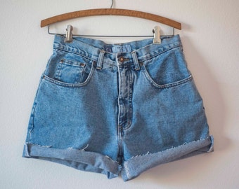 Vintage Cut Off Shorts || High Waisted Denim Shorts || Mom Jeans