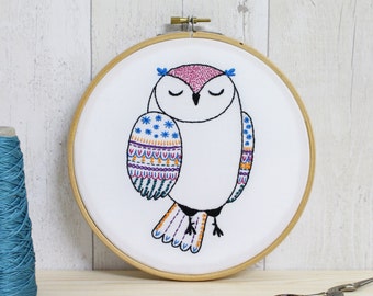 Owl Contemporary Embroidery Kit - Embroidery Hoop Art - Modern Embroidery Kit - Hand Embroidery Kit - Craft Kit - Embroidery Pattern