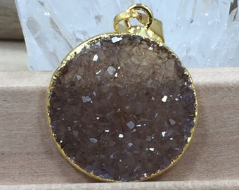Round Druzy Pendant, Round Cluster Pendant, Agate Druzy Pendant, 18K Gold, Natural, Tans, PG0937E