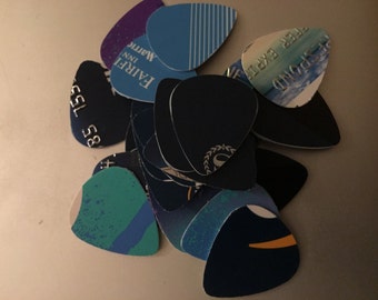 New Assorted Guitar Picks Made from Recycled Plastic Cards (Blue Only)
