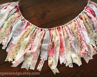 Boho Dreamcatcher Banner Blush Peach & Coral Fabric Garland Shabby Nursery Bunting Banner Vintage Fabric Floral Backdrop Prop Boho Chic