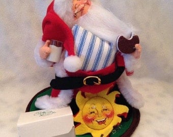 Annalee Doll Society Logo Kid Santa Claus Eating A Cookie With Pins & Tags 1994