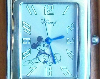 Disney Shareholders Mickey Mouse Watch New! Only Made One Year! Gorgeous! Marked Shareholders!