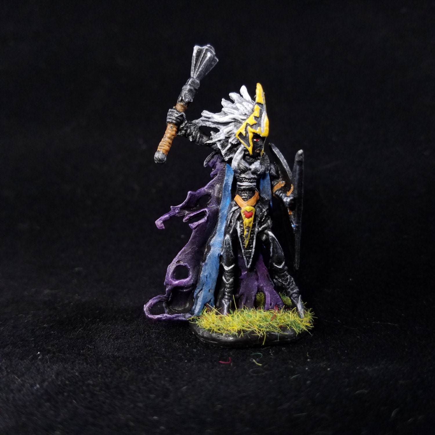 Female Dark Elf Armored Cleric Painted Mini Reaper 77122