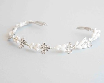 Bridal headpiece - Crown of orange blossoms and flowers Swarovski